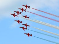 Royal Air Force Red Arrows display team at the 2002 Royal International Air Tattoo using a Canon D60 digital camera and Canon 100-400mm image stabilized lens set to 210mm  (1/500th second, f6.7, ISO 200)