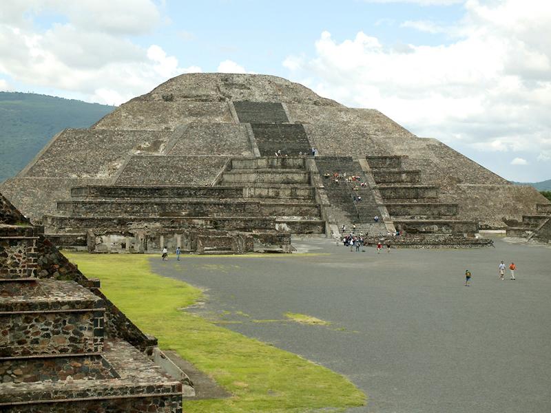 Pyramid of the Moon at Teotihuacan  (click here to open a new window with this photo in computer wallpaper format)