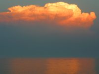 A thunderhead over Lake Michigan photographed at Evanston, Illinois on July 4, 2003 using a Canon D60 digital camera and Canon 28-105mm lens